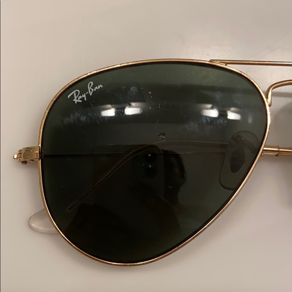 Ray Ban Aviators - Picture 2 of 6
